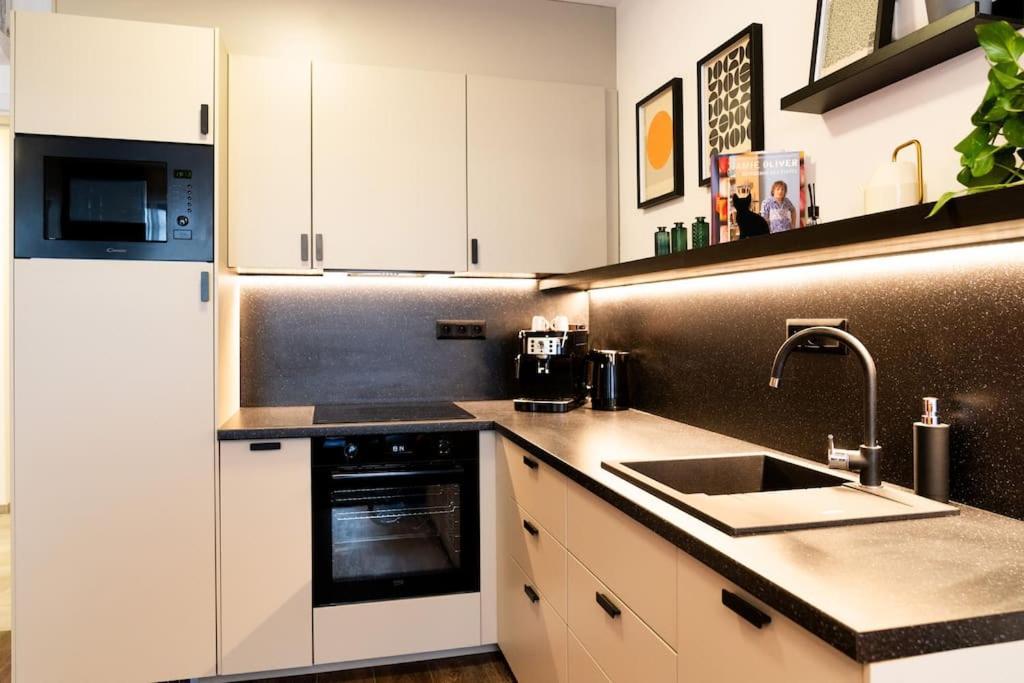 Gold Garden Terrace Apartment Brno Luaran gambar