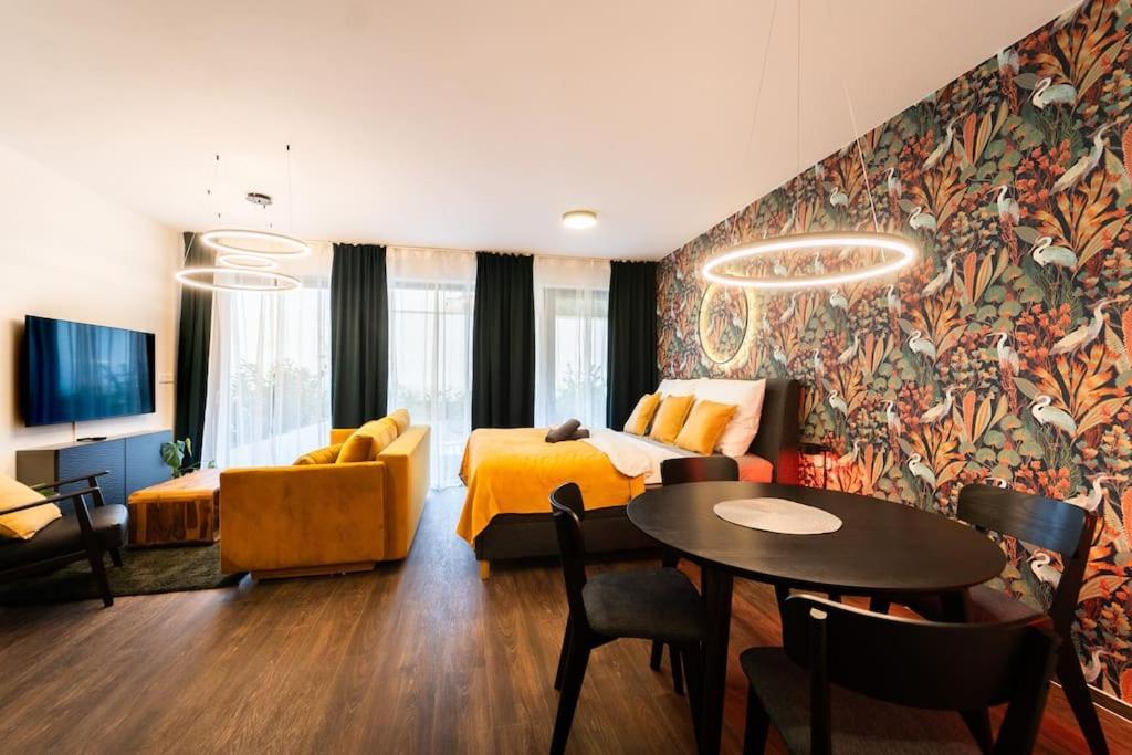 Gold Garden Terrace Apartment Brno Luaran gambar