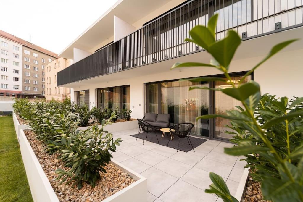 Gold Garden Terrace Apartment Brno Luaran gambar