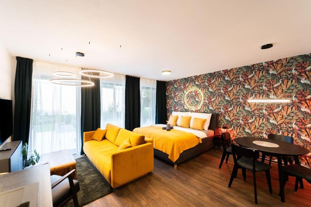 Gold Garden Terrace Apartment Brno Luaran gambar